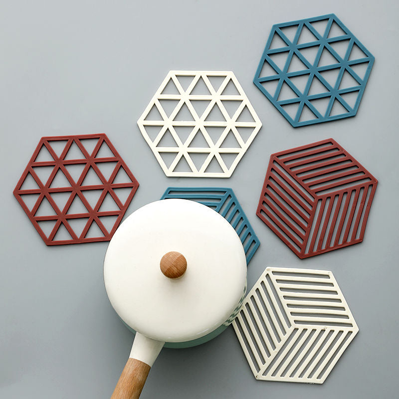 2pcs Nordic Simple Drink Coaster Tableware Pad Stand Mug Cup Mat Insulation Hot Pad Home Necessaire Decor Placemat Silicone Coasters 2pcs Nordic Simple Drink Coaster Tableware Pad Stand Mug Cup Mat Insulation Hot Pad Home Necessaire Decor Placemat Silicone Coasters